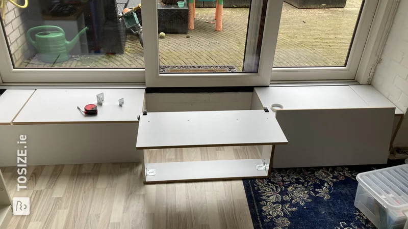 Make your own windowsill step and stairs à la Jovan, by Jovan