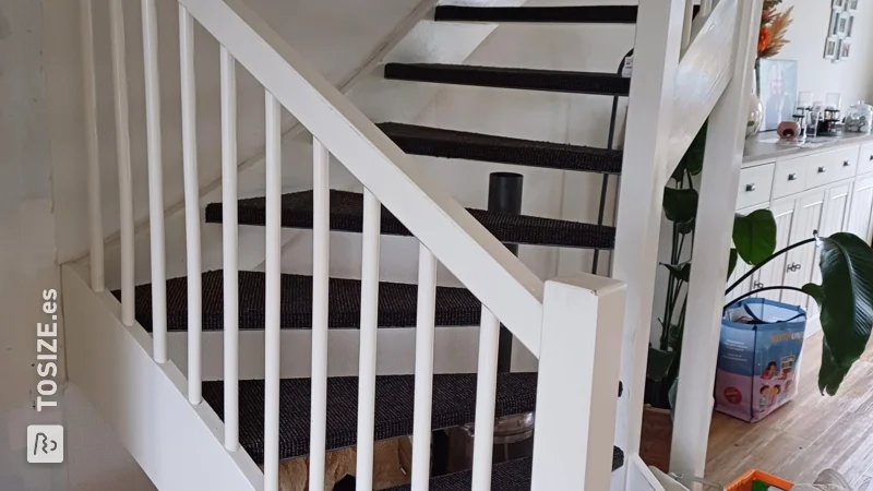 Transforma tu salón con un diseño de escalera personalizado, de Marten