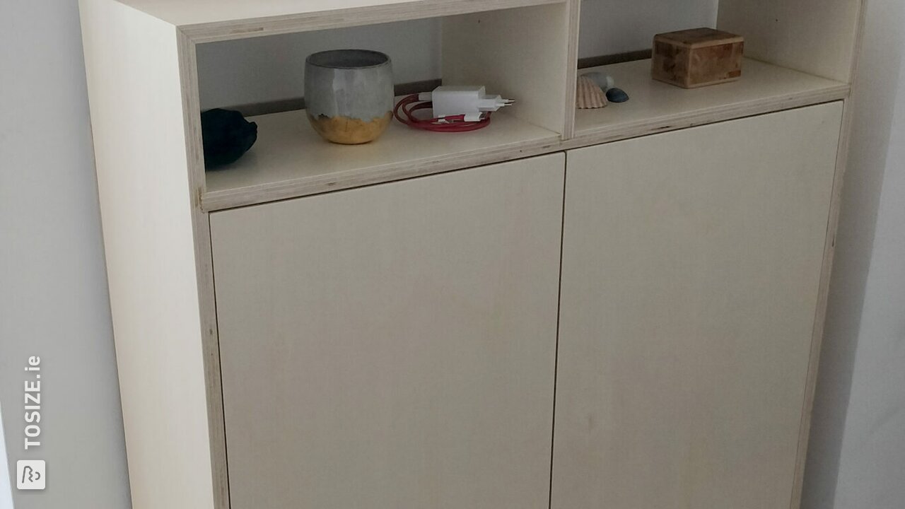 Homemade minimalist cabinet from Multiplex Poplar, by Skander