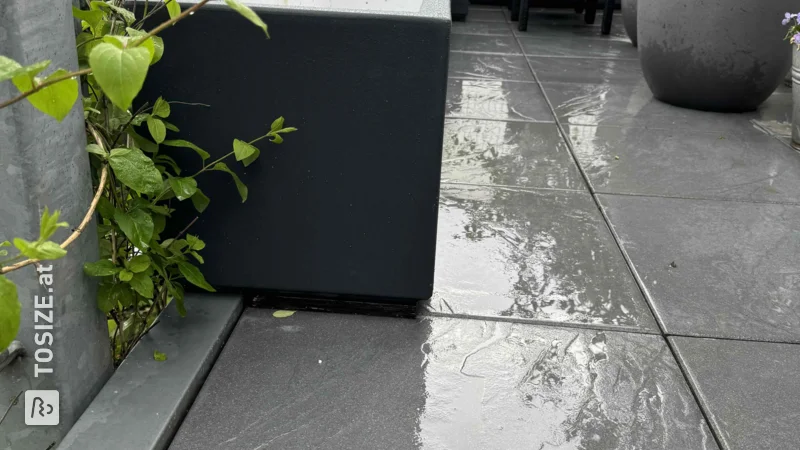 Level your terrace with concrete slab flower boxes, by Martin