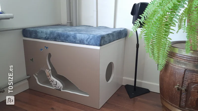 Caseta de dormir para gatos hecha a mano con asientos adicionales, de Chantal