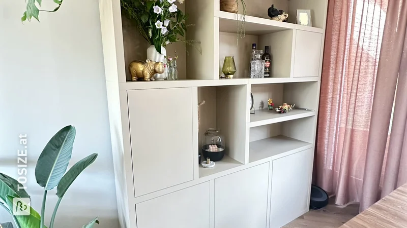 Make your own shelving unit for the living room in beige, by Iris