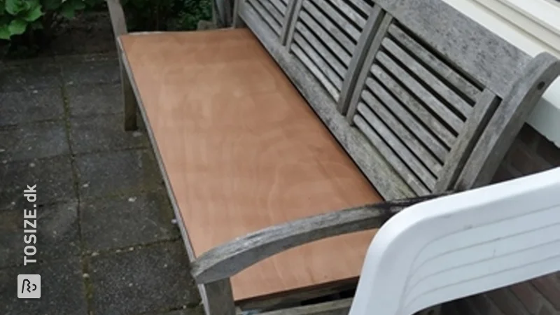 DIY garden bench renovation and garden door upgrade, by Piet