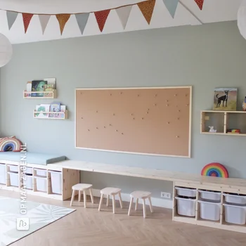 IKEA-hack: Creëer een speelse kinderkamer met grenen Timmerpanelen, door Gerrie
