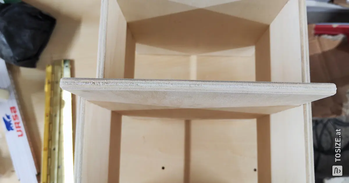 Selbstgebautes Schuhregal für das Wohnmobil aus zugeschnittenem ...