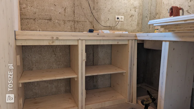 Make an attractive cupboard yourself for your eco holiday home Paviljoen Esch, by Jeroen