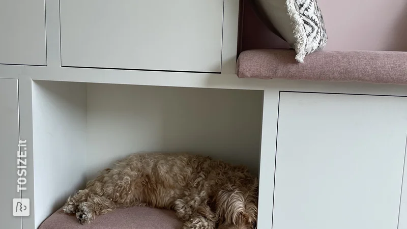 Custom built-in cupboard in the living room with MDF, by Lotte