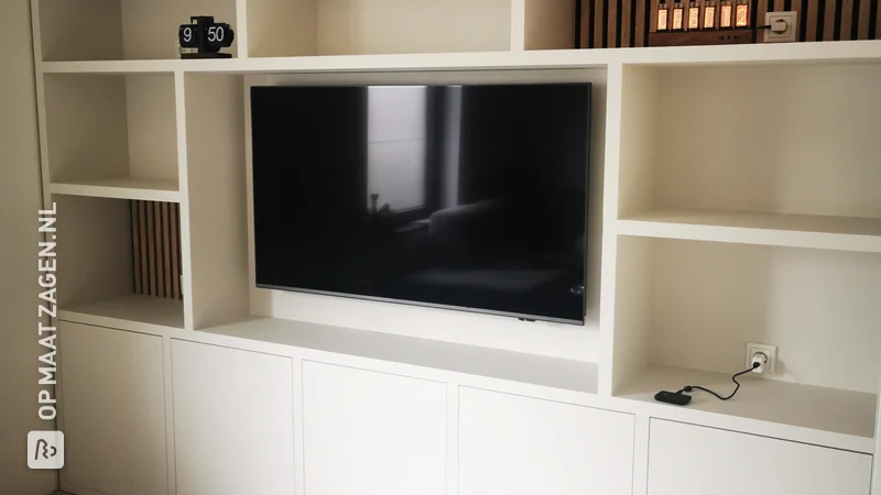 Modern TV cabinet made to measure by Stan