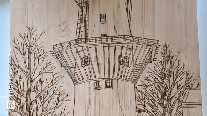 Proyecto de leña sobre panel de madera de pino, de Ivar