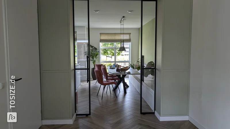 Maßgeschneiderter Ensuite-Schrank, von Eline