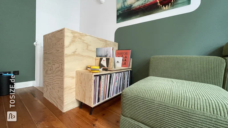 DIY Inspiration: Vinyl shelf in the living room, realized by Lutz