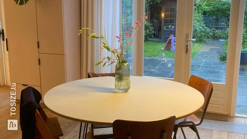 Custom round dining table, by Yvonne