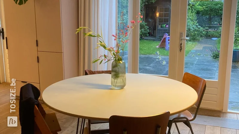 Ronde eettafel op maat, door Yvonne