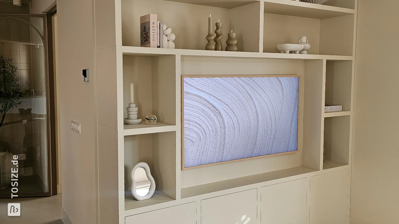 Mein selbst entworfener TV-Schrank für einen eleganten Look im Wohnzimmer, von Merlin (@huisjemerlin)