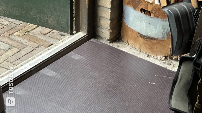 Crawl space plank replaced with concrete plywood, by Hanny