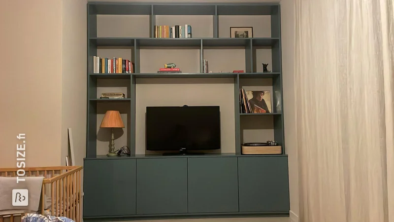 DIY Shelving unit and TV cabinet: A stylish project with miter to slats, by Silke