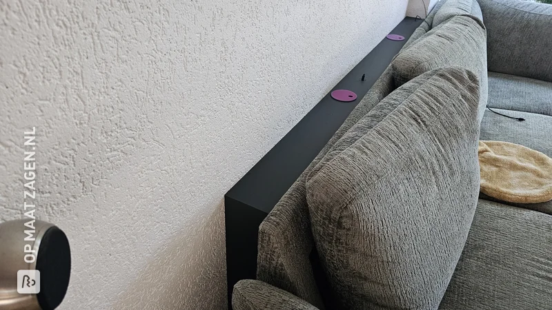 DIY an anthracite furniture for behind the sofa, by Terence