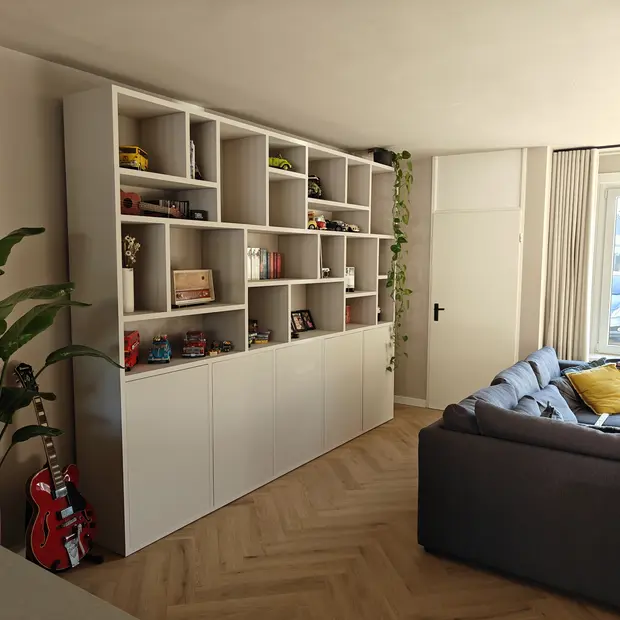 Compartment cabinet