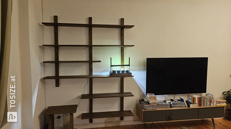 DIY Hanging bookshelf, by Evin