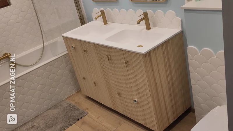 Unique DIY bathroom chest of drawers made of plywood, by Daan