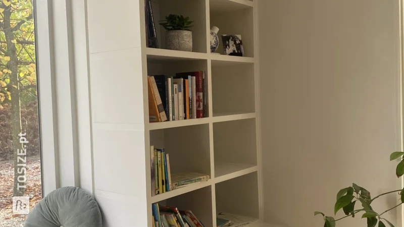 Create your own unique bookcase with reading corner, by Karin