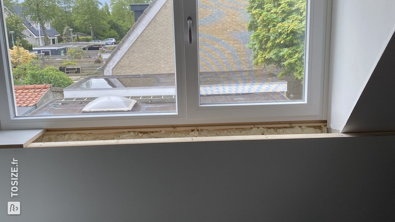Fenêtre de lucarne de bricolage en plaçant le rebord de la fenêtre, par Marthijn