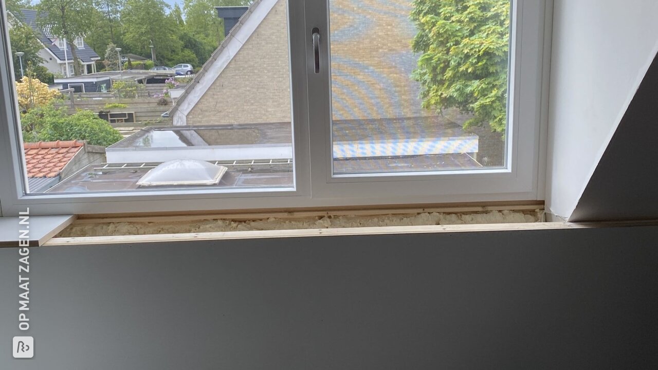 DIY dakkapel opknappen door het plaatsen van vensterbank, door Marthijn