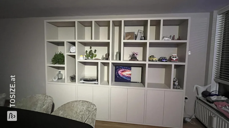 A special shelving unit in the living room, by Yvette