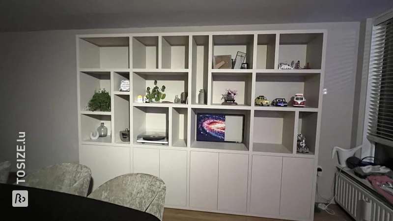 A special shelving unit in the living room, by Yvette