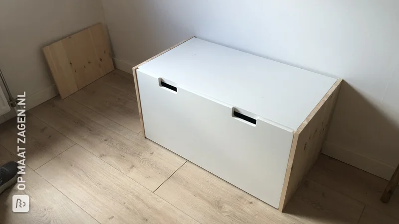 Maak zelf een Speelse Kinderslaapkamer met DIY Bureau, door Gert-Jan