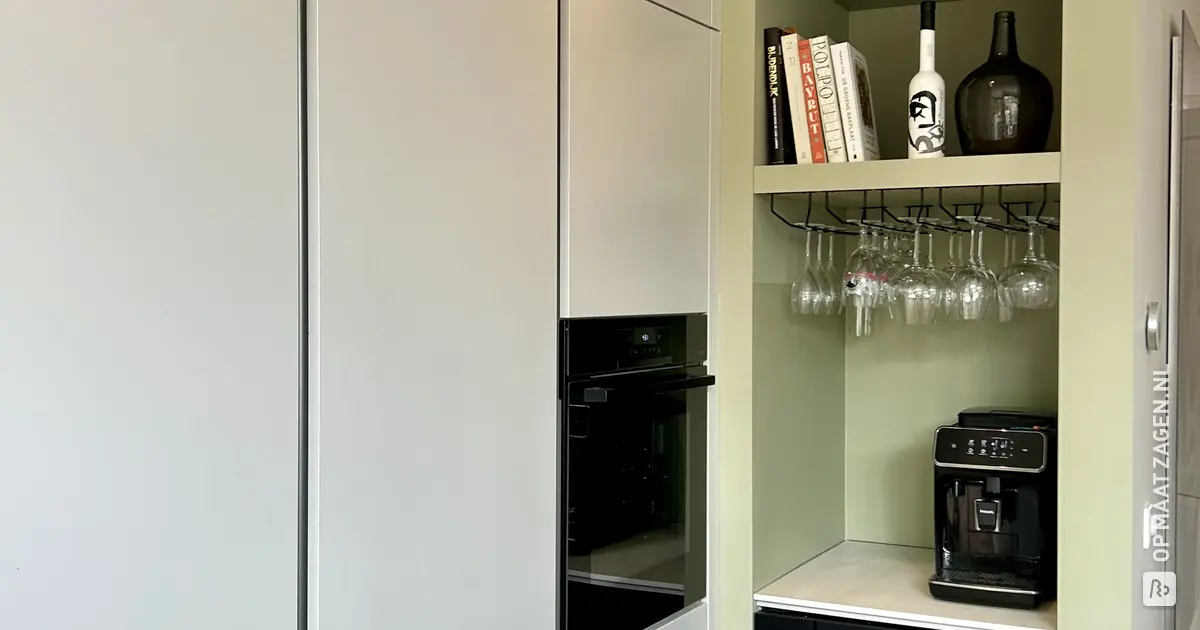 SAYAYO 2 Pack Badkamer Glazen Plank, Wandmontage Zwevende wandplanken, 30CM Transparant Glas met chroom glasklem voor Badkamer, Keuken, EGBL1010R M6 300 C 2PC