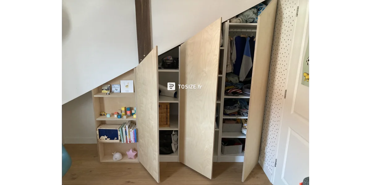 Portes d'armoires sur mesure en contreplaqué de bouleau pour toit en