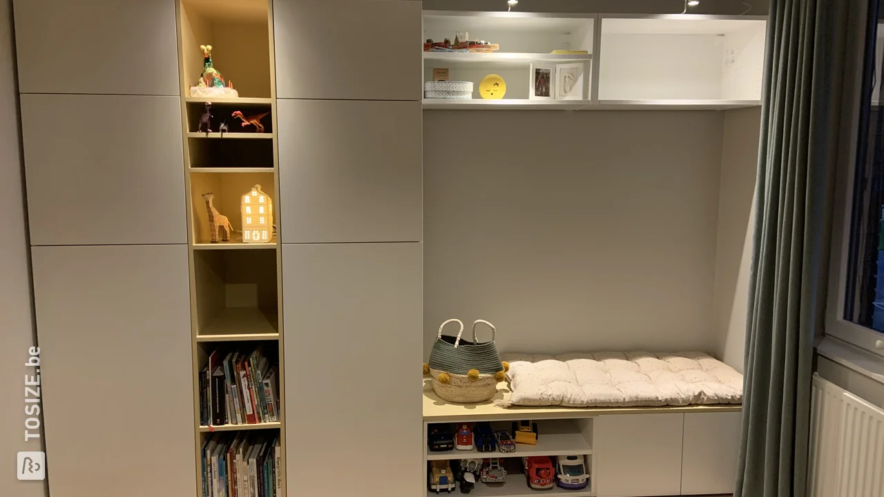 Eclairage intégré pour bibliothèque - IKEA