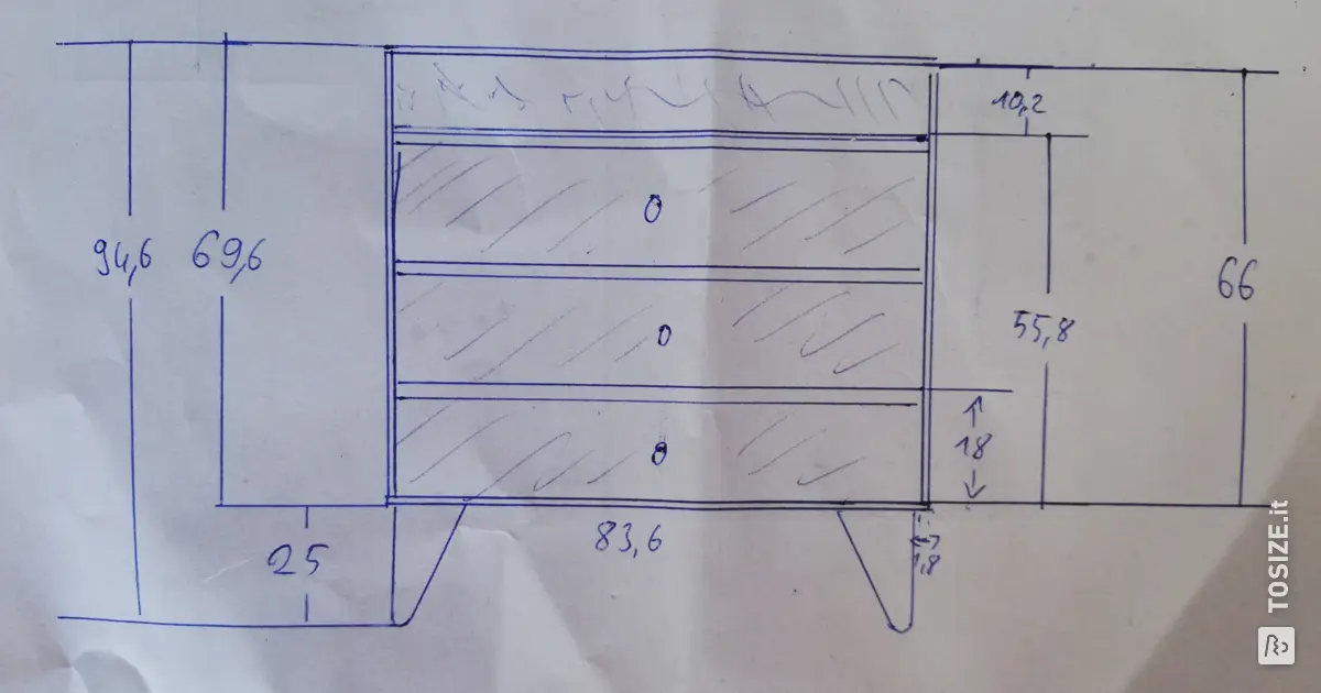 DIY-commode gemaakt van sparrenhout | TOSIZE.it