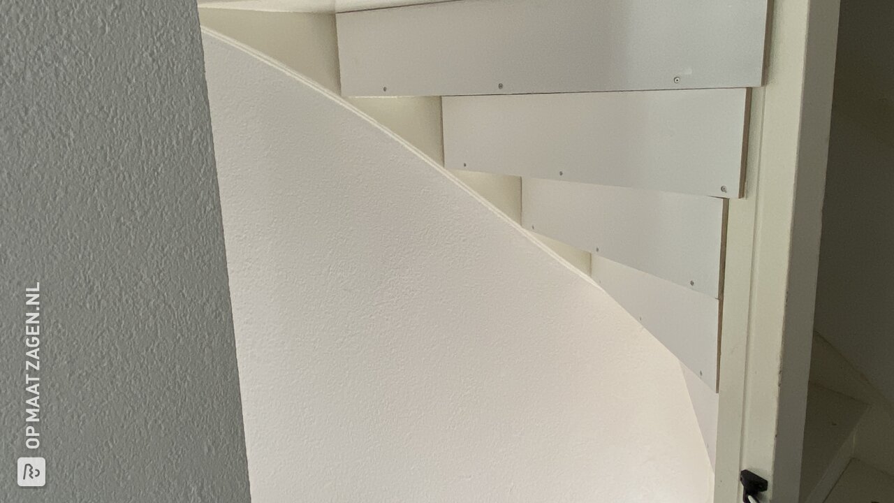 Closing open stairs with plywood, by Michel