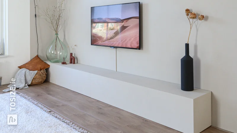 DIY: TV cabinet / wall element made of MDF, by Floor