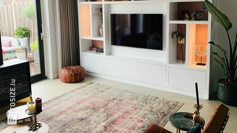 Een TV-meubel voor in de woonkamer, van Tessa