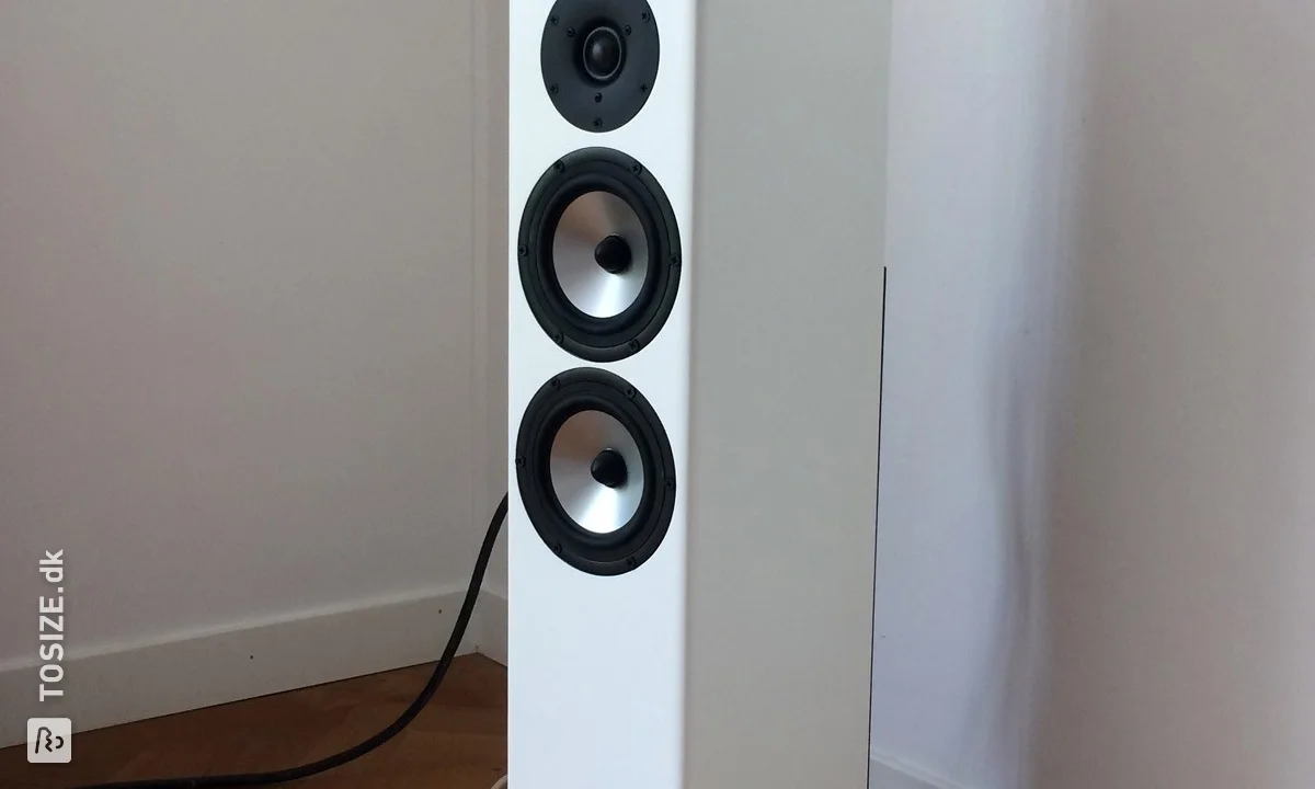 Speakertoren-door-Pim-4-OPMAATZAGEN.jpeg