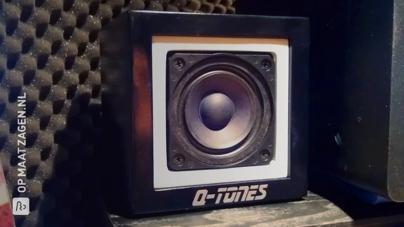 Make your own speaker enclosures with mitered MDF, by Victor
