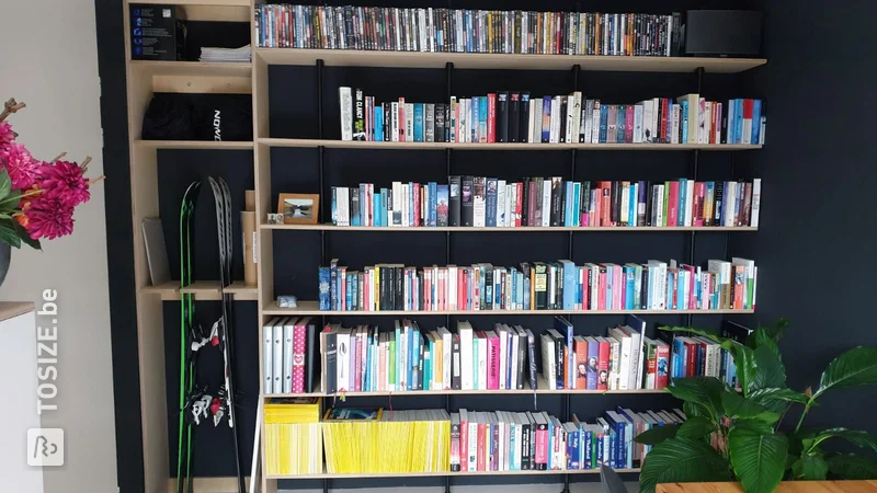 A sturdy bookcase for a large collection, by Mathijs