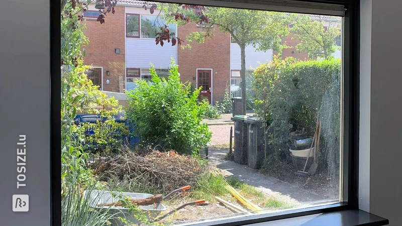 Eine elegante, maßgefertigte Fensterbank für ein altes Haus von Sharon