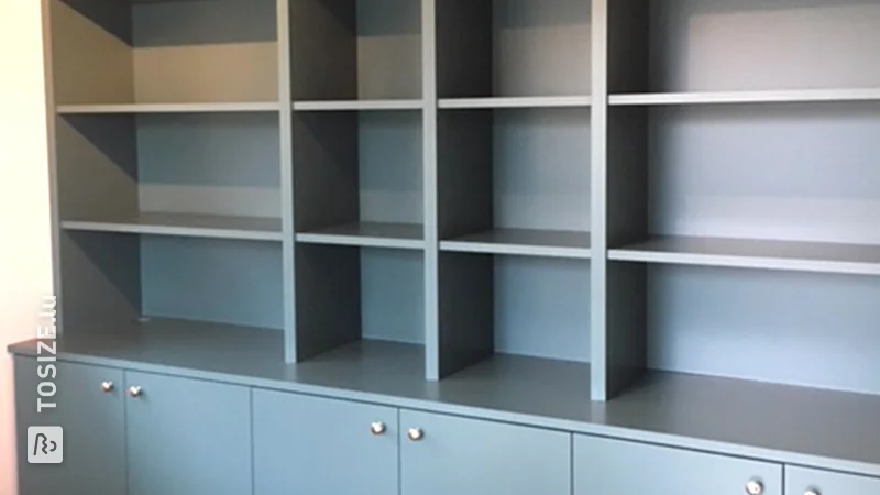 Wandschrank aus MDF Lakdrager von Hans