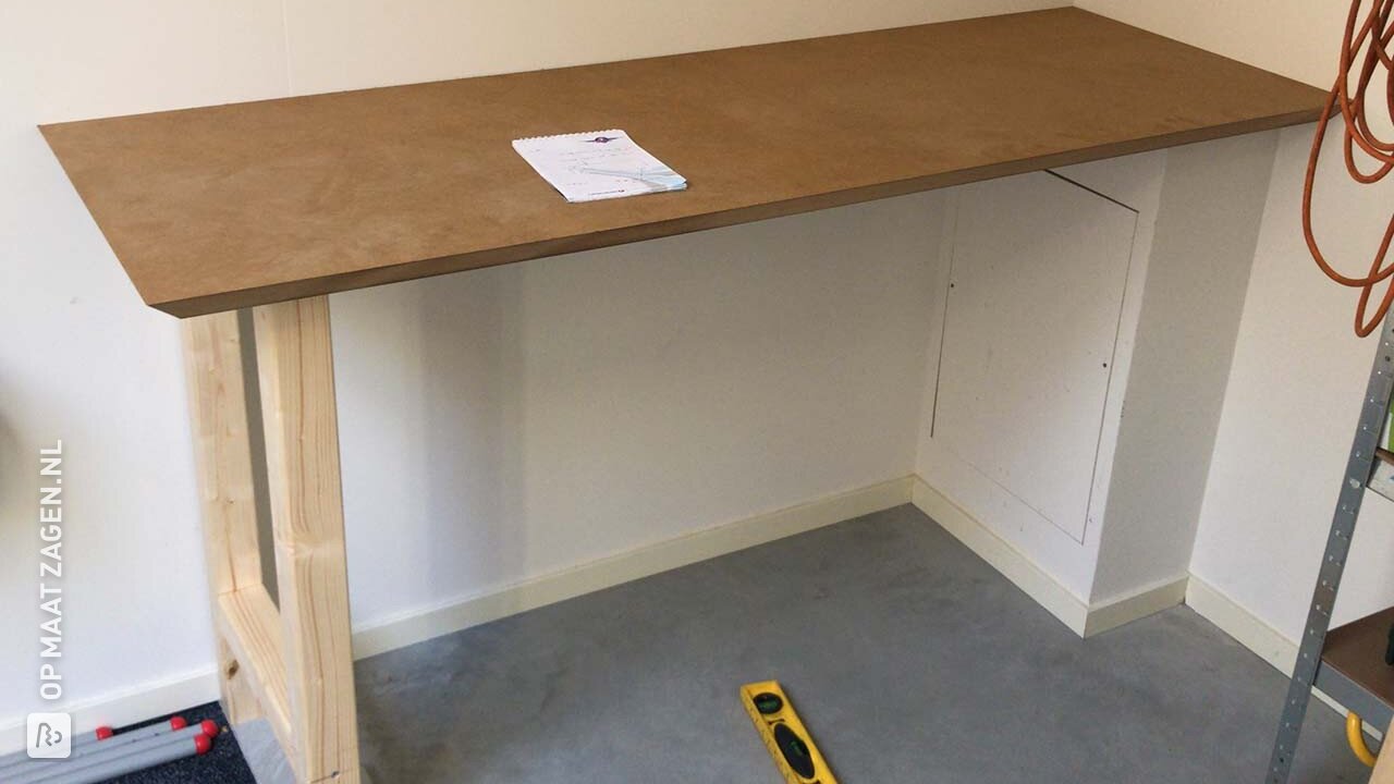 Werktafel van MDF, door Guido