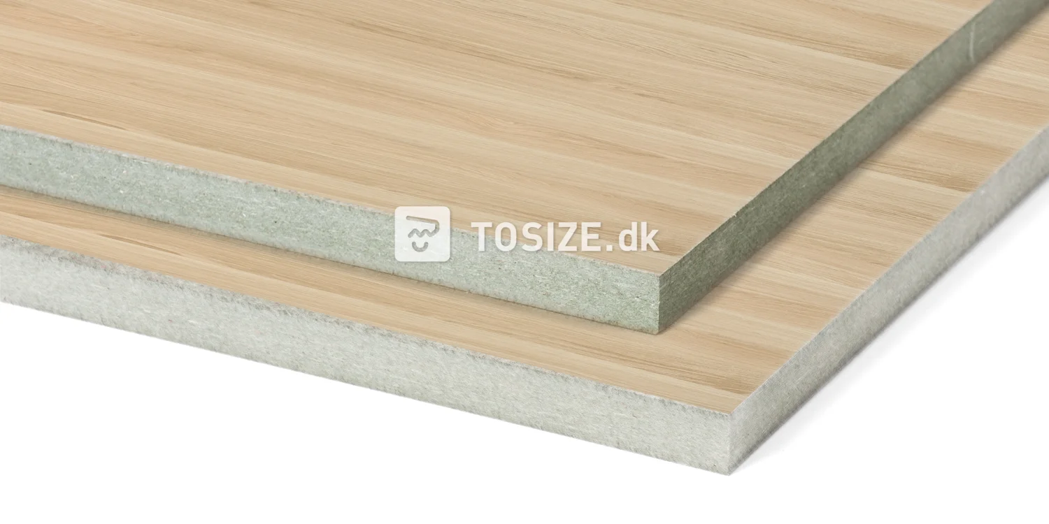 MDF Moisture-resistant Oak Dose Veneered