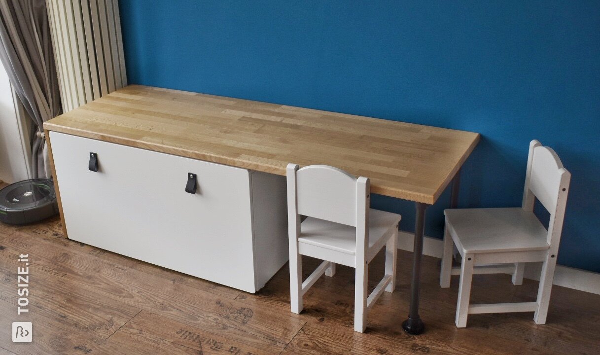 Hack IKEA: Tavolo da gioco fai da te con pannelli di quercia, di Patrick