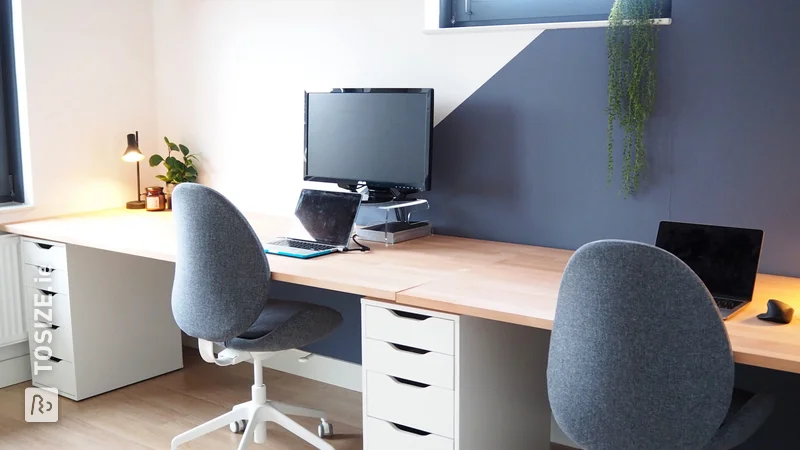 DIY workplace with beech carpentry panel, by Margot