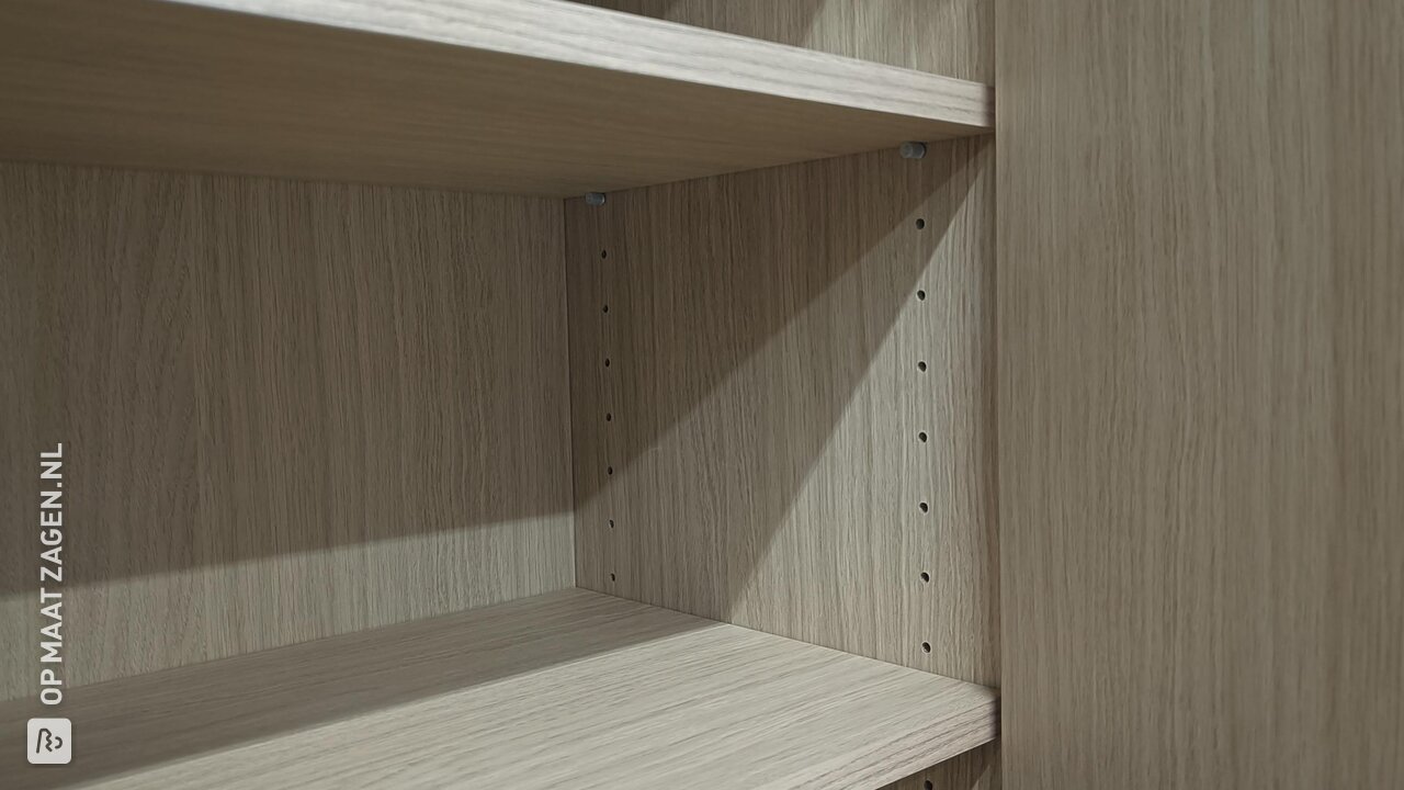 Shelving pins with row drilling