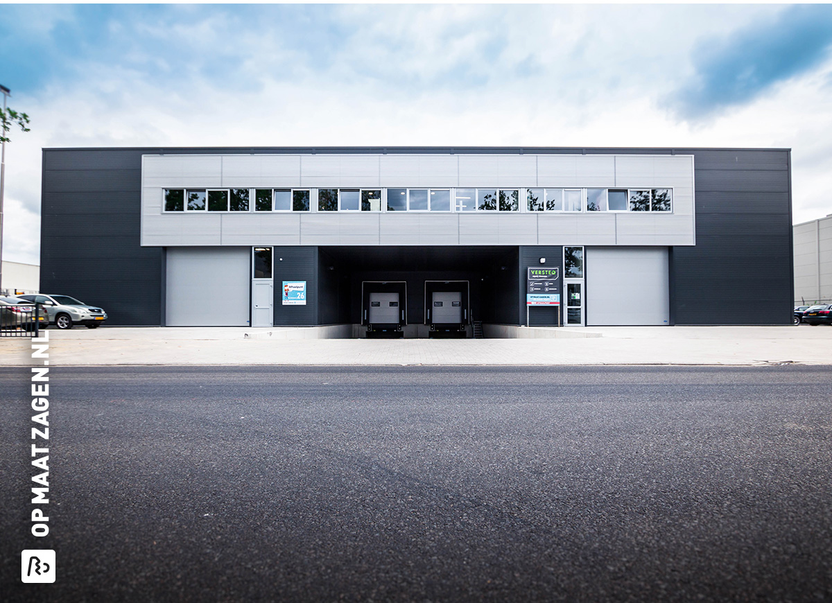 La scierie en ligne avec une large gamme de bois, de panneaux et de plastique