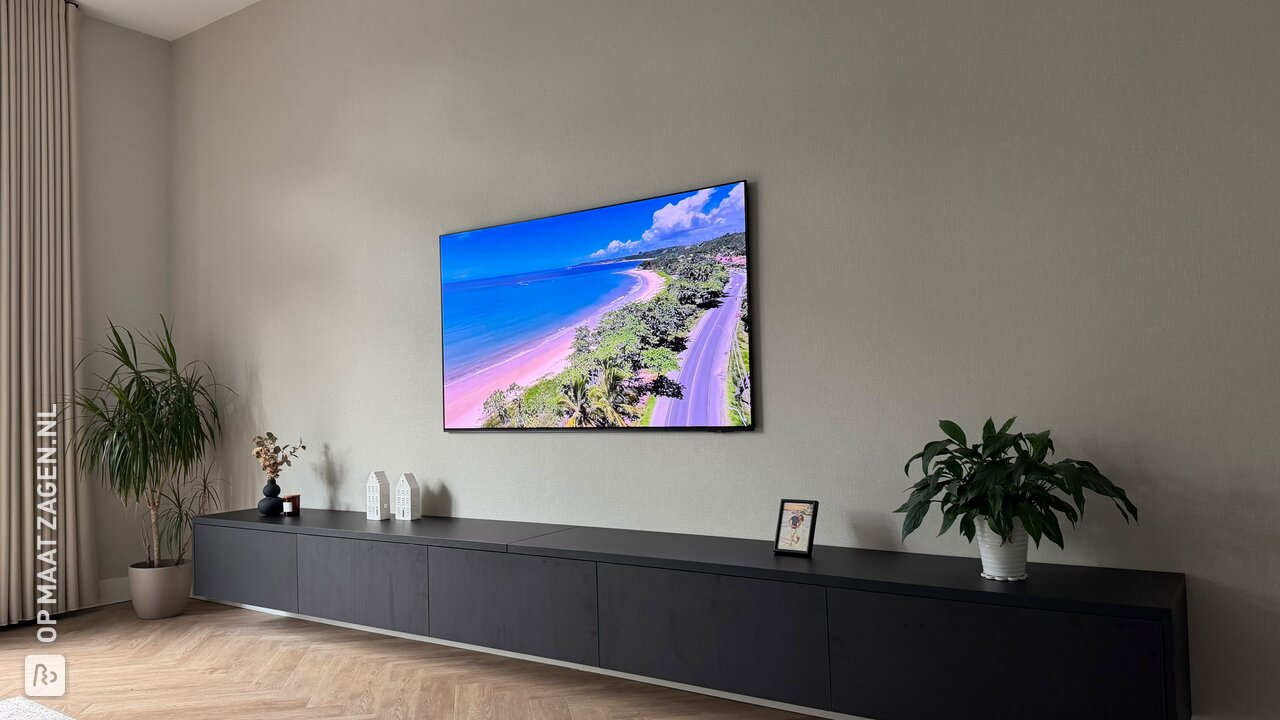 Zwevend tv-meubel van Shelvy
